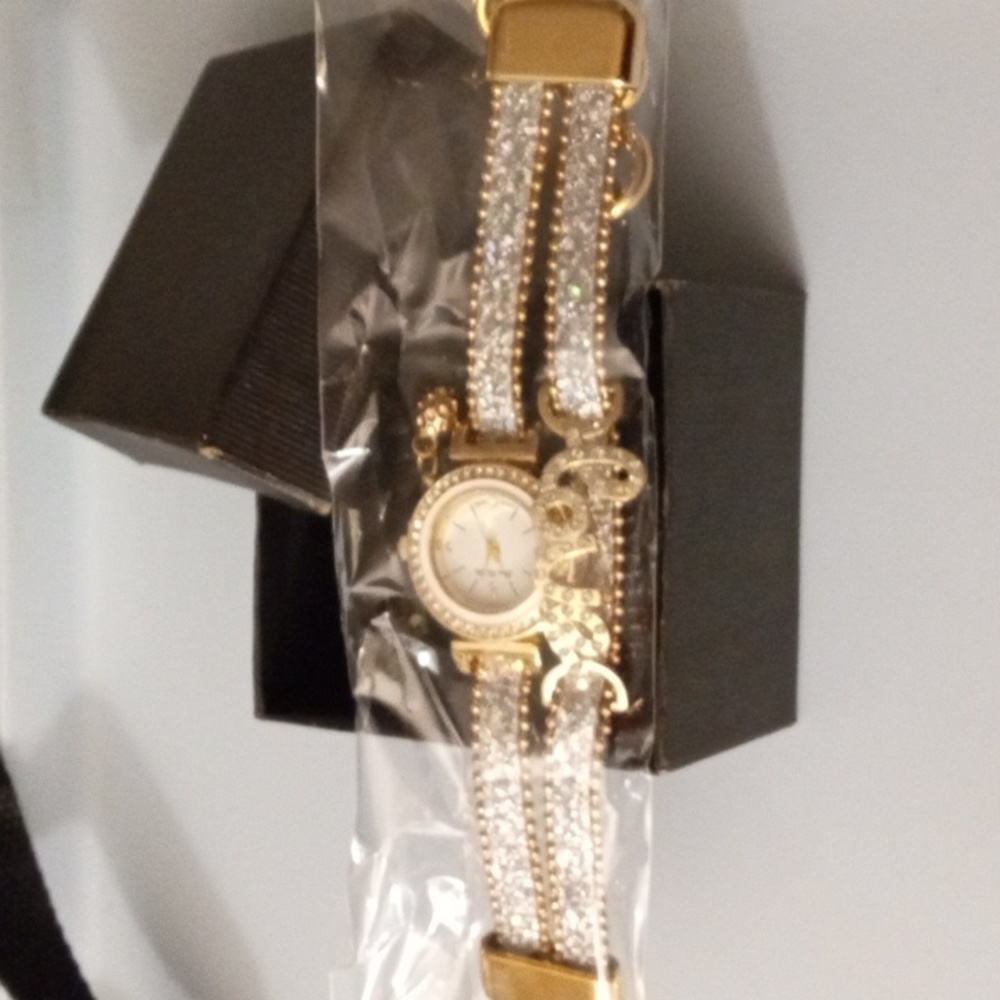Watch plus bracelet set